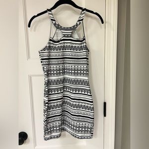 Black & White Tribal Print🖤🤍